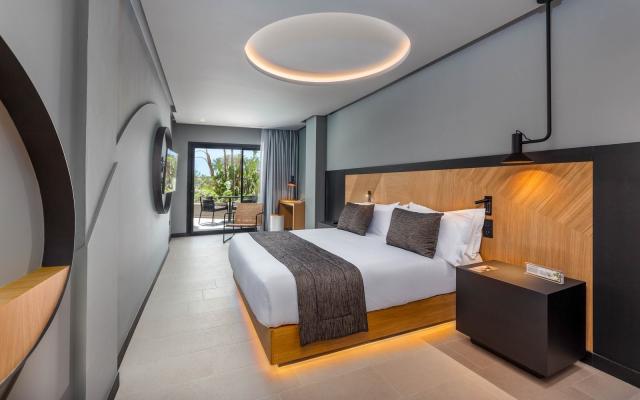 Faro Lopesan Collection