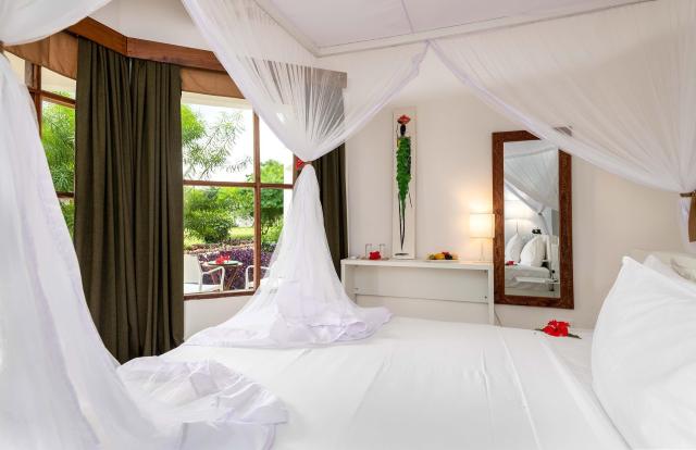 Sandies Baobab Beach