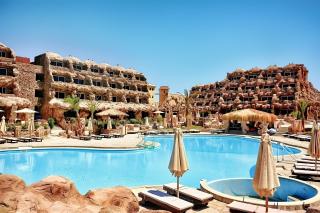 Caves Beach Resort