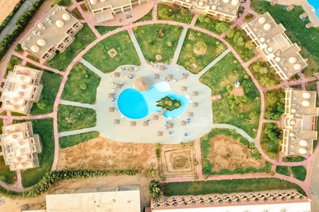 Wadi Lahmy Azur Resort