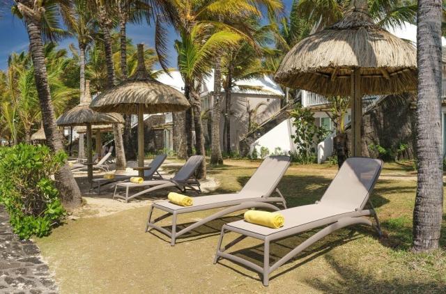 Tropical Attitude