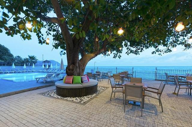 Floria Beach