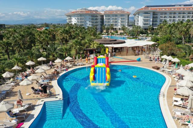 Seaden Sea World Resort