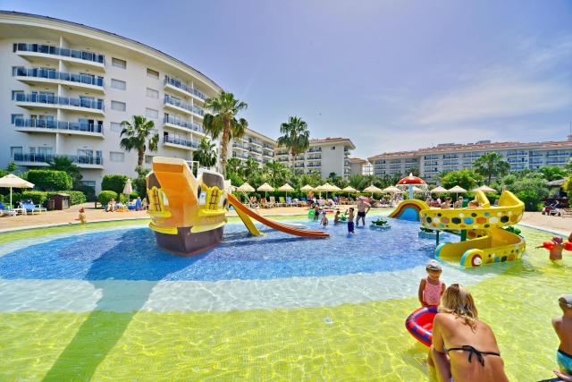 Seaden Sea World Resort