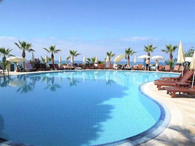 Anitas Beach Club