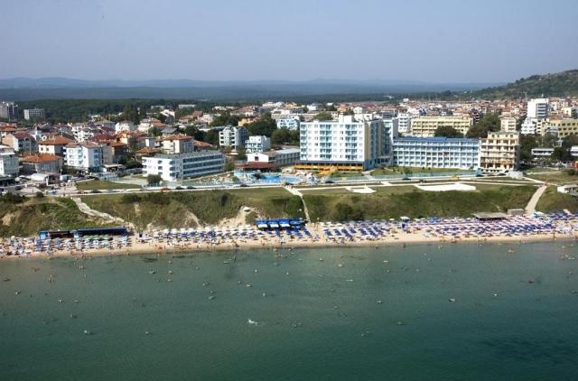 Perla Plaza