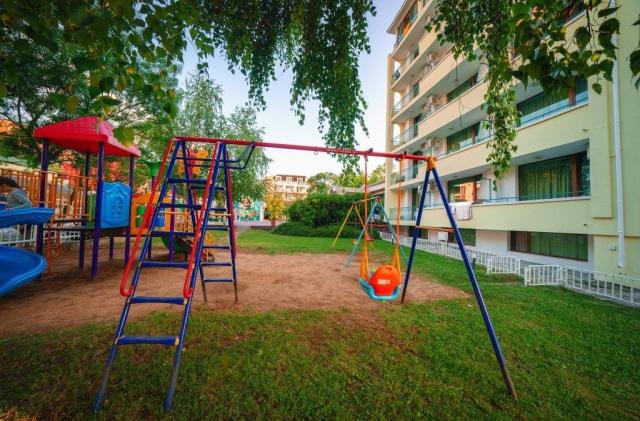 Perla Plaza