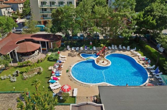 Perla Plaza
