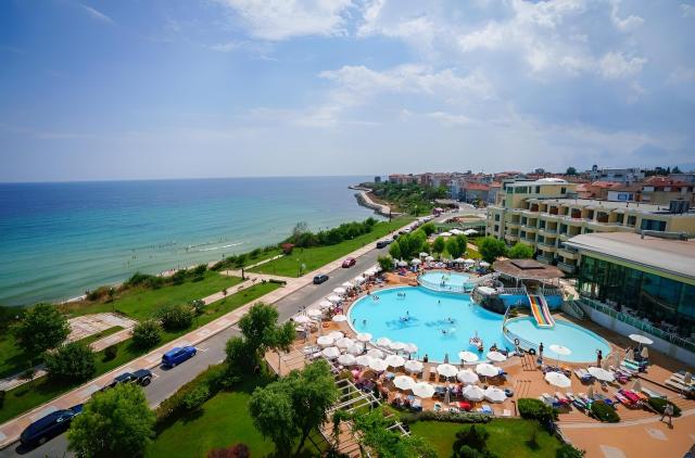 Perla Beach