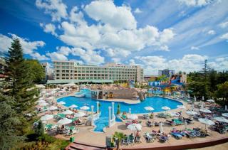 Dit Evrika Beach Club