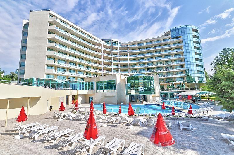 Marina Grand Beach