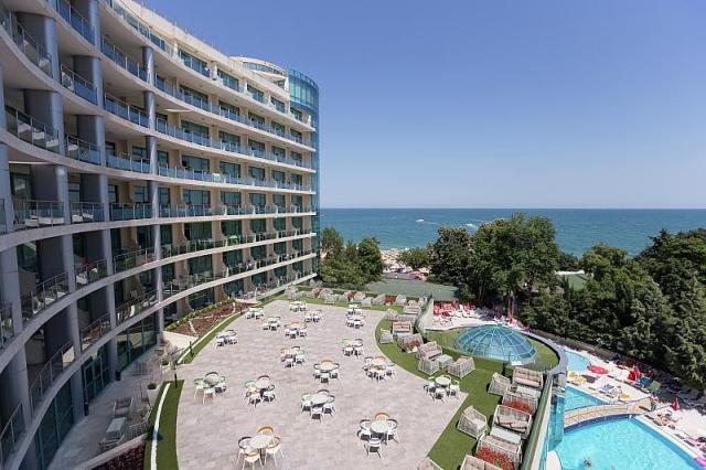 Marina Grand Beach