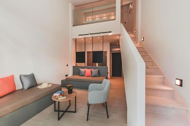 Cavo Suites
