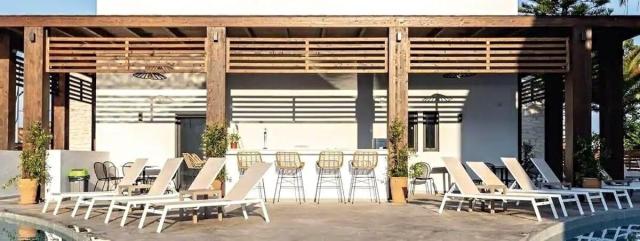 Cavo Suites