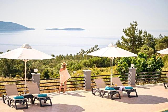 Naftilos Boutique