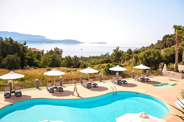 Naftilos Boutique
