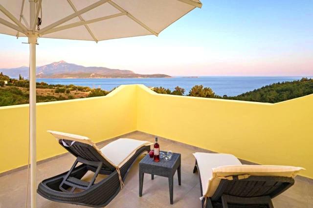 Naftilos Boutique