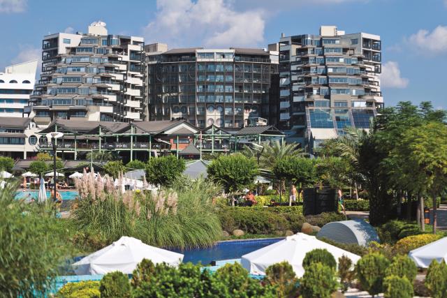 Limak Lara De Luxe Hotel & Resort