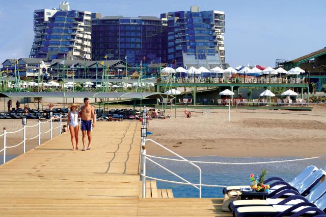 Limak Lara De Luxe Hotel & Resort