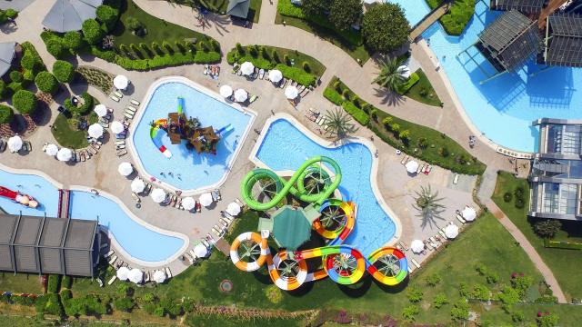 Limak Lara De Luxe Hotel & Resort