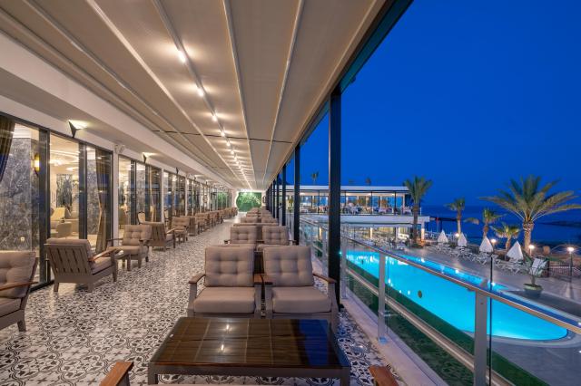 Aria Resort & Spa