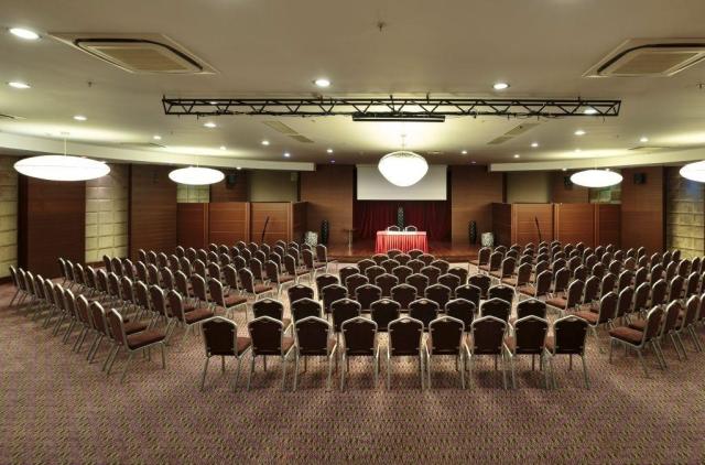 Sunis Evren Beach Resort & Spa