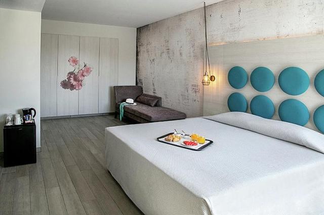 Vangelis Hotel & Suites