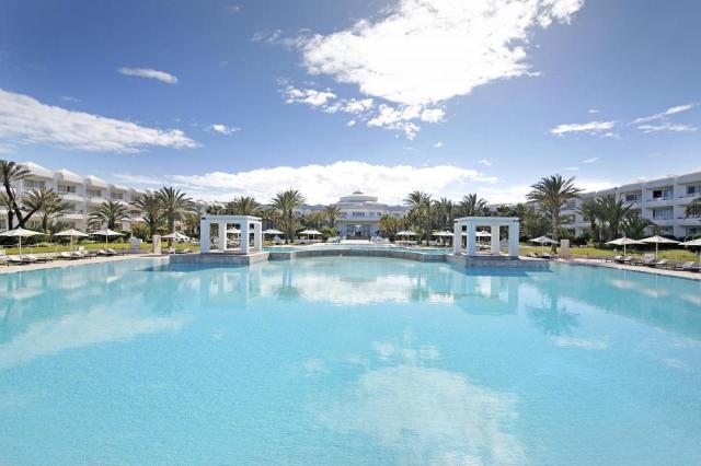 Radisson Blue Palace Resort & Thalasso