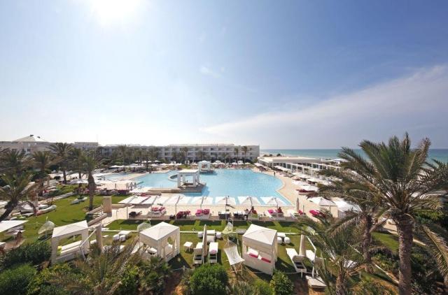 Radisson Blue Palace Resort & Thalasso