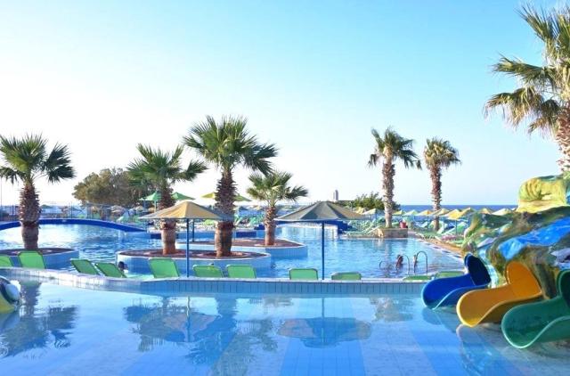 Eri Beach & Village