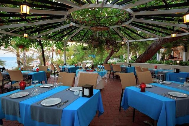 Pirates Beach Club