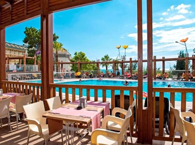Side Alegria Hotel & Spa