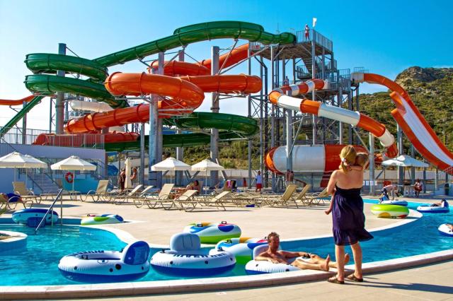Sun Palace