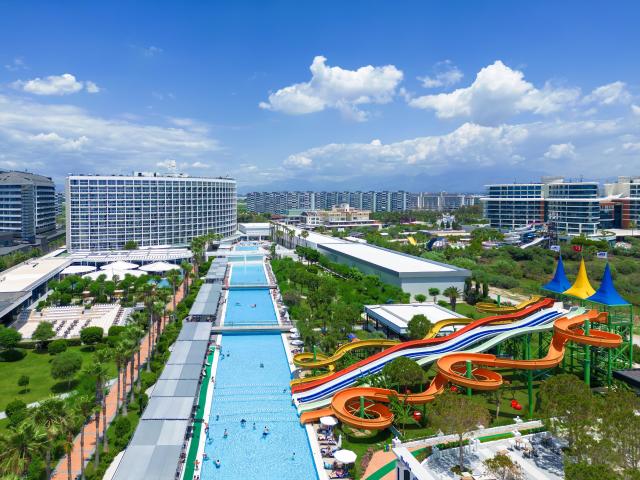 Crystal Centro