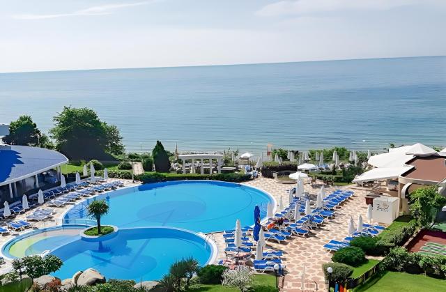 Sineva Beach