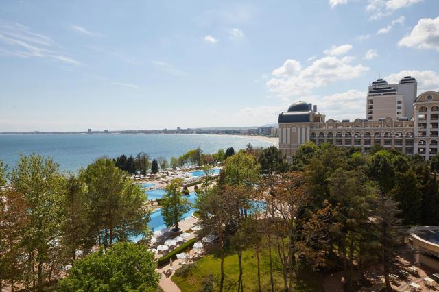 Dreams Sunny Beach Resort & Spa