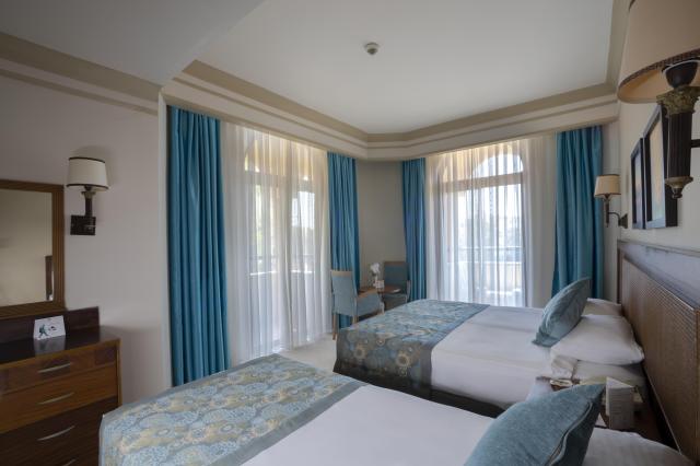 Villa Side Hotel