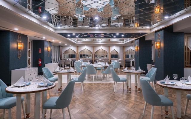 Diamond De Luxe Hotel & Spa