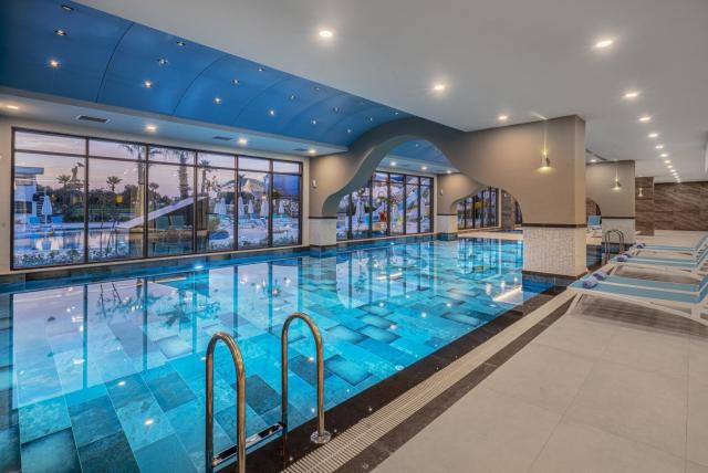 Diamond De Luxe Hotel & Spa