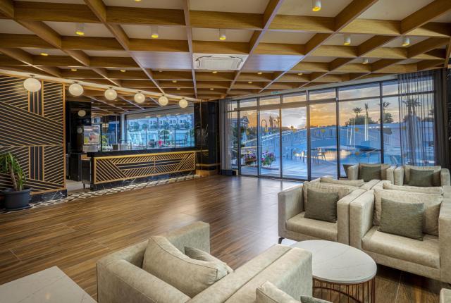 Diamond De Luxe Hotel & Spa