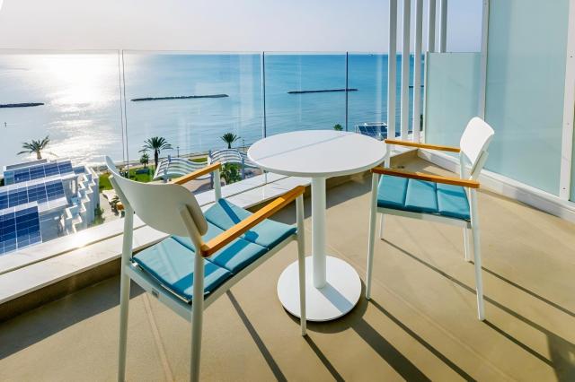 Radisson Beach Resort Larnaca