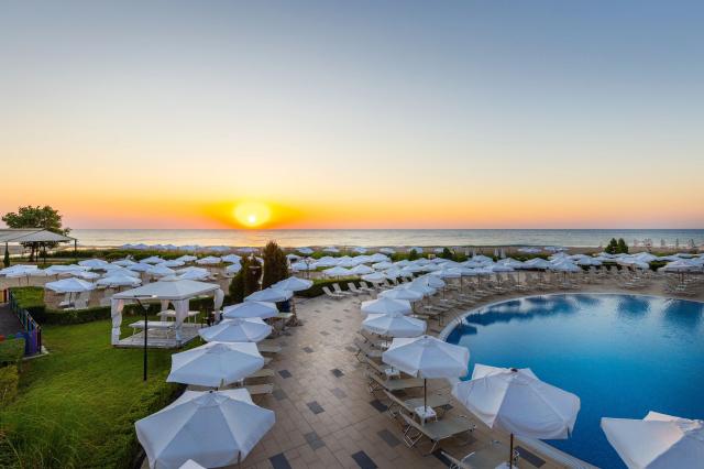 Alua Helios Bay
