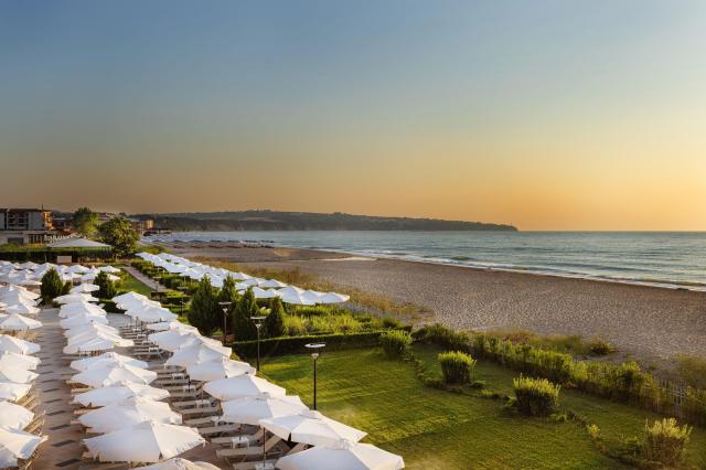 Alua Helios Bay