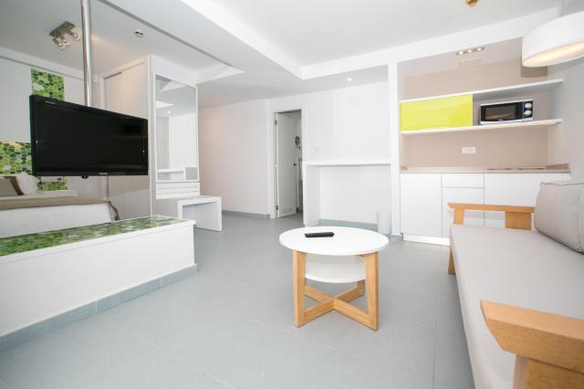 Livvo Anamar Suites
