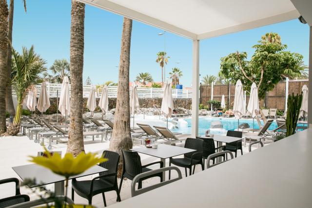 Livvo Anamar Suites