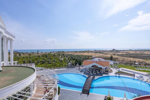 Roma Beach Resort & Spa