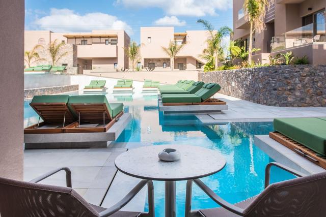 Paralos Venus Suites