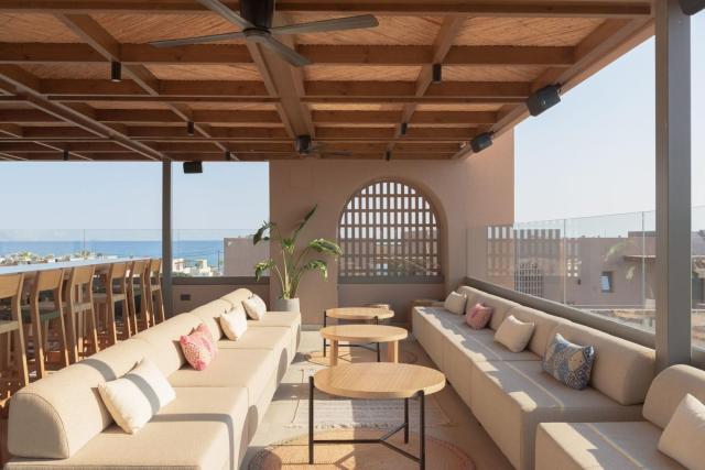 Paralos Venus Suites
