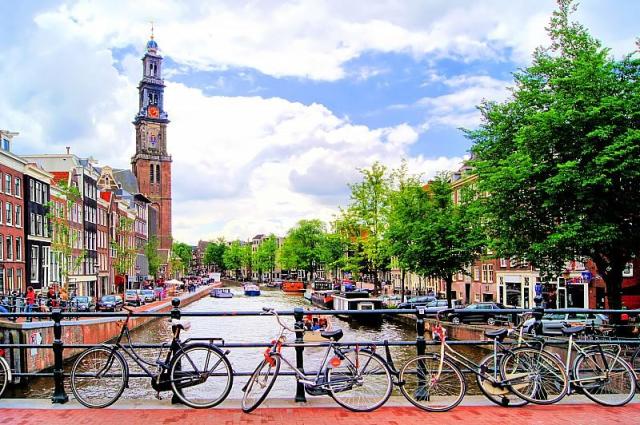 Amsterdam- letecké víkendy