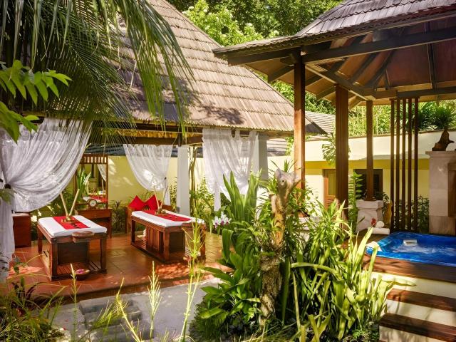 Royal Island Resort & Spa